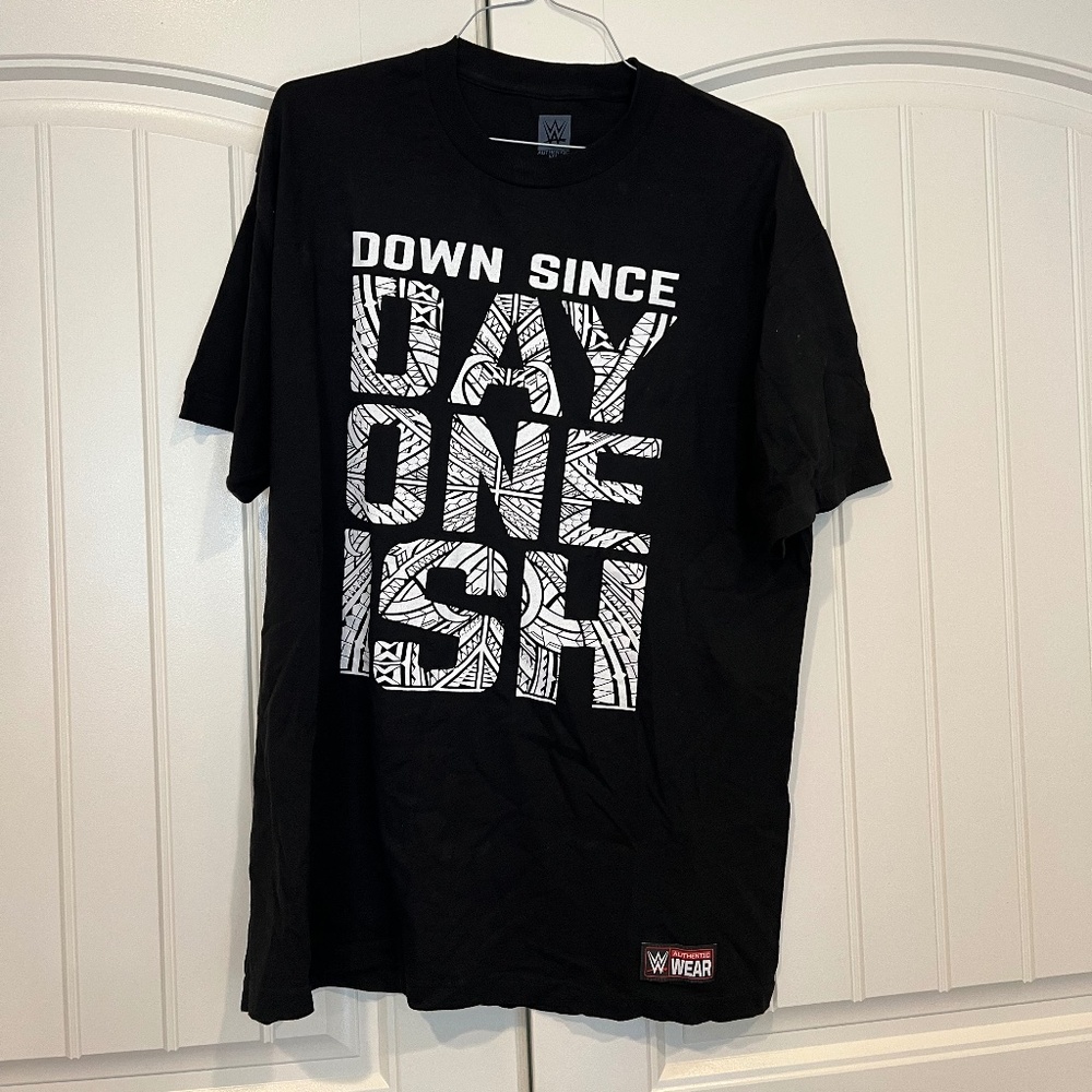 USOS WWE T-shirt size XL #wrestling